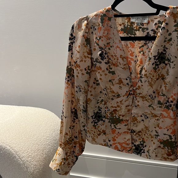 Light Orange & Pattern Blouse - Picture 2 of 4